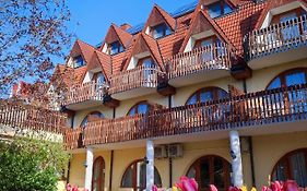 Agnes Hotel